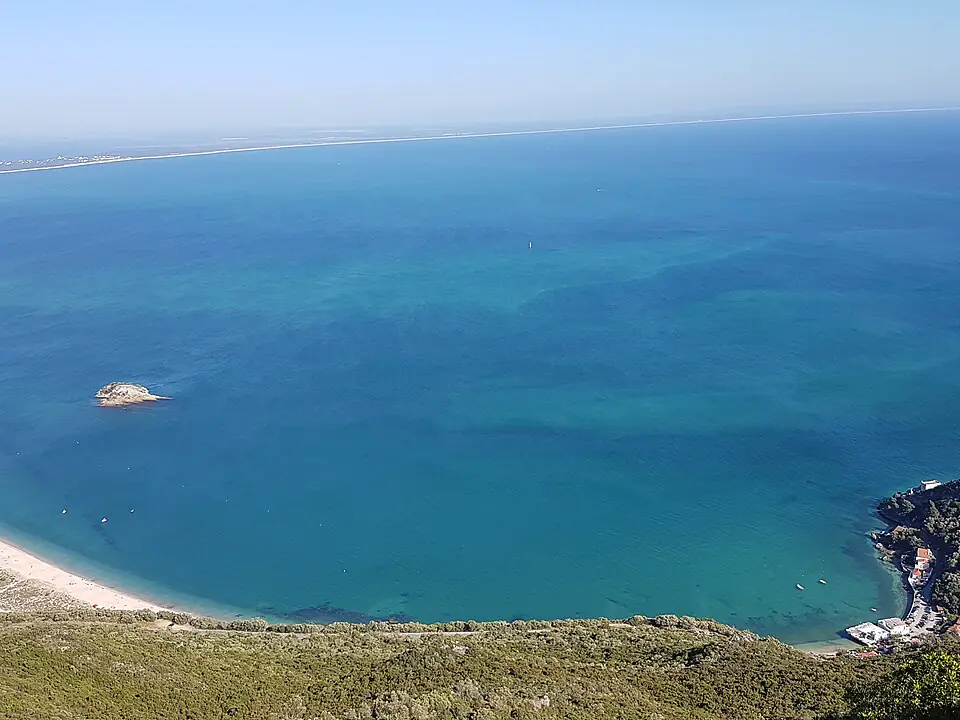 Portinho da Arrábida from the miradouro